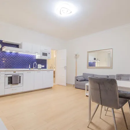 The Oktogon Getaway Apartamento *